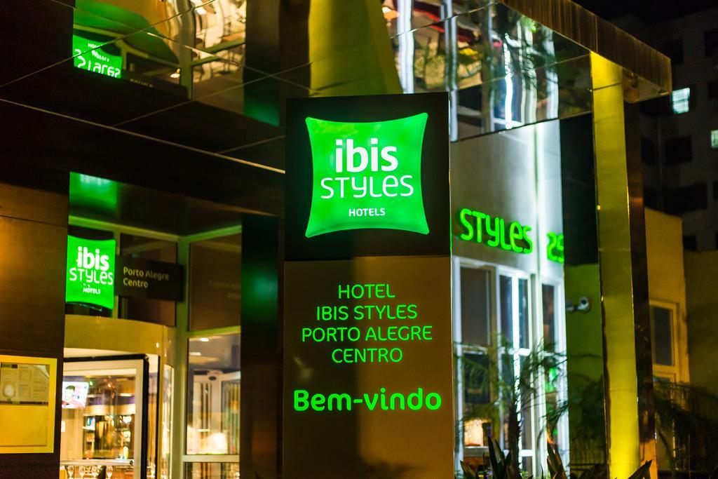 Ibis Styles Porto Alegre Centro -5 Minutos Da Rodoviaria E Do Moinhos De Vento Hotel Bagian luar foto